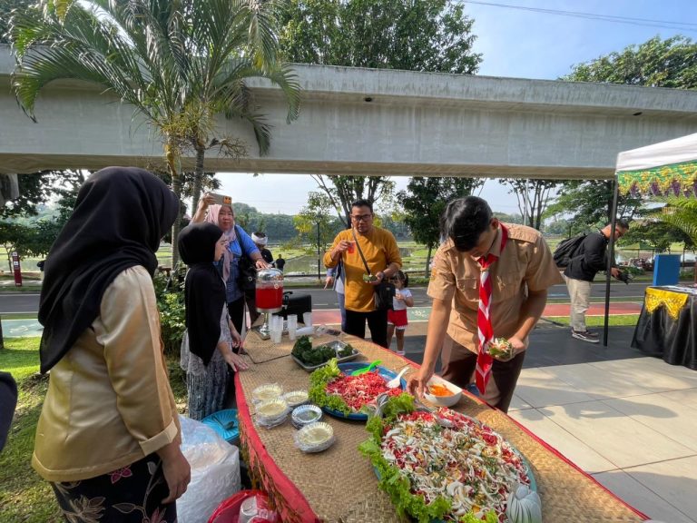Cicip Rasa Banua, Badan Penghubung Kalsel Kenalkan Kuliner dan Budaya Banjar di TMII