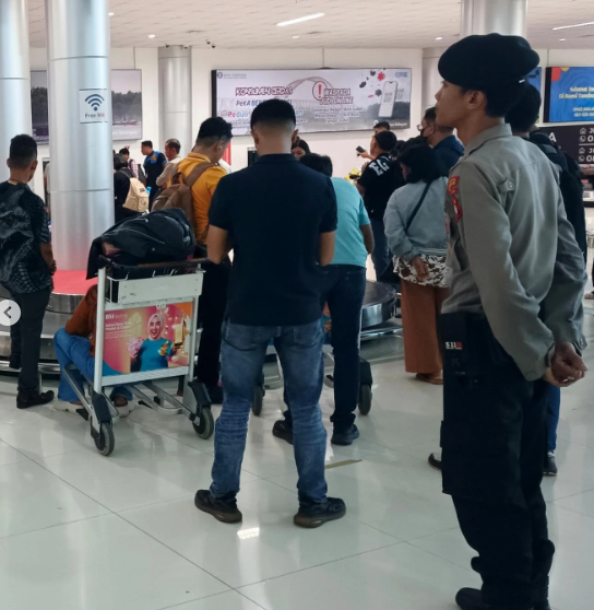 Satpamobvit Polresta Palangka Raya Perketat Pengamanan Bandara Tjilik Riwut Jelang Mudik Lebaran