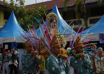 Wali Kota Banjarmasin Apresiasi Pagelaran Seni dan Budaya Banjar di SMPN 2