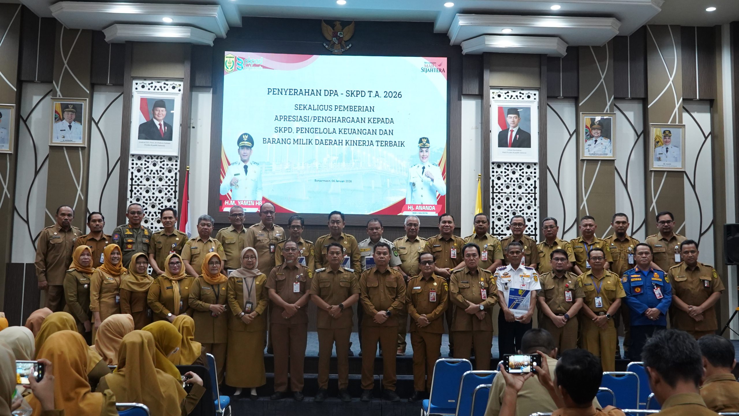 Pemkot Banjarmasin Serahkan DPA 2026, Wali Kota Tegaskan SKPD Wajib Langsung Bekerja
