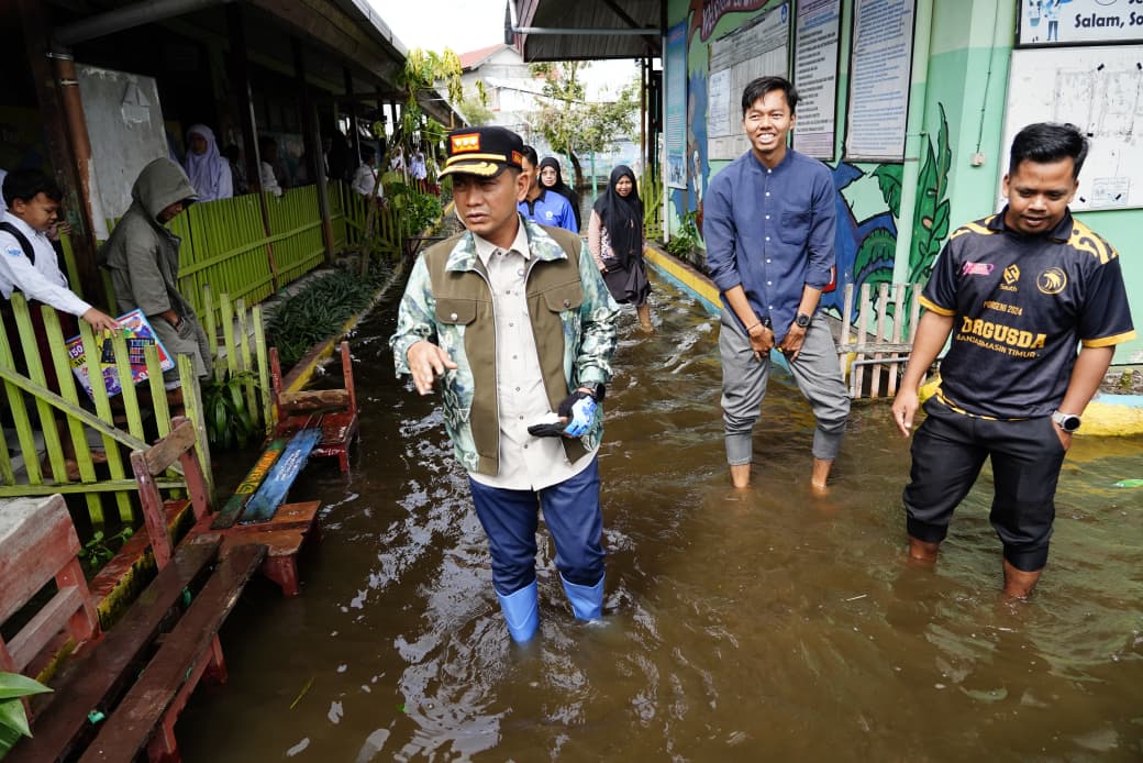 Wali Kota Banjarmasin Dorong Penanganan Banjir Rob Secara Bertahap
