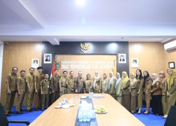 Kepala Perpusnas RI Kunjungi Dispersip Kalsel, Dorong Transformasi Layanan dan Peran Pustakawan