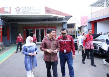 Bupati Andi Rudi Latif Dorong Pendidikan Vokasi Lewat Kerja Sama dengan AKABI