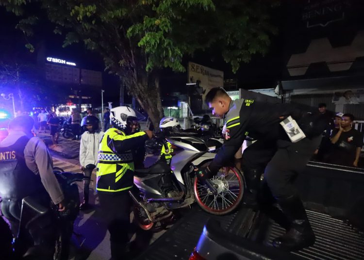 Terindikasi Balap Liar, Polresta Banjarmasin Amankan Dua Motor Modifikasi