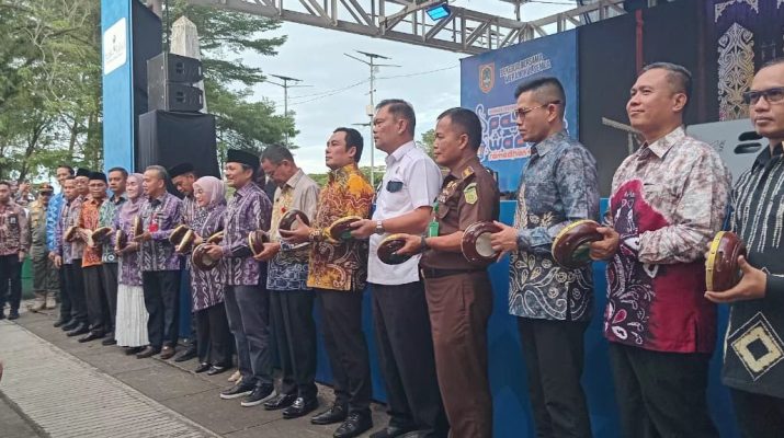 Satpol PP dan Damkar Kalsel Turunkan Puluhan Personel Amankan Pasar Wadai Ramadan