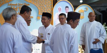 3.000 Jemaah Padati Balai Kota Banjarmasin, Salat Id Perdana Sekaligus Halal Bihalal