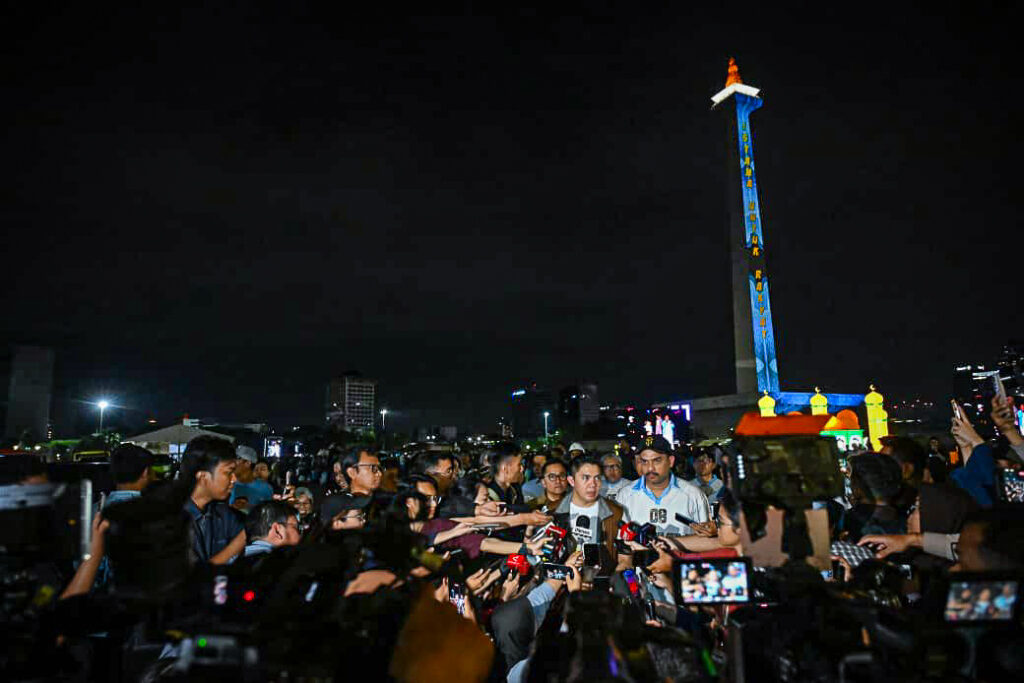 Bazar Rakyat di Monas Hidupkan UMKM, Warga Dapat Kupon Belanja Rp500 Ribu