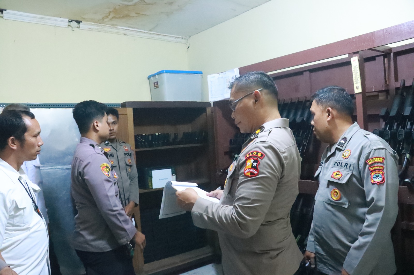 Pengawasan Diperketat, Senpi Personel Polresta Banjarmasin Lolos Uji Disiplin