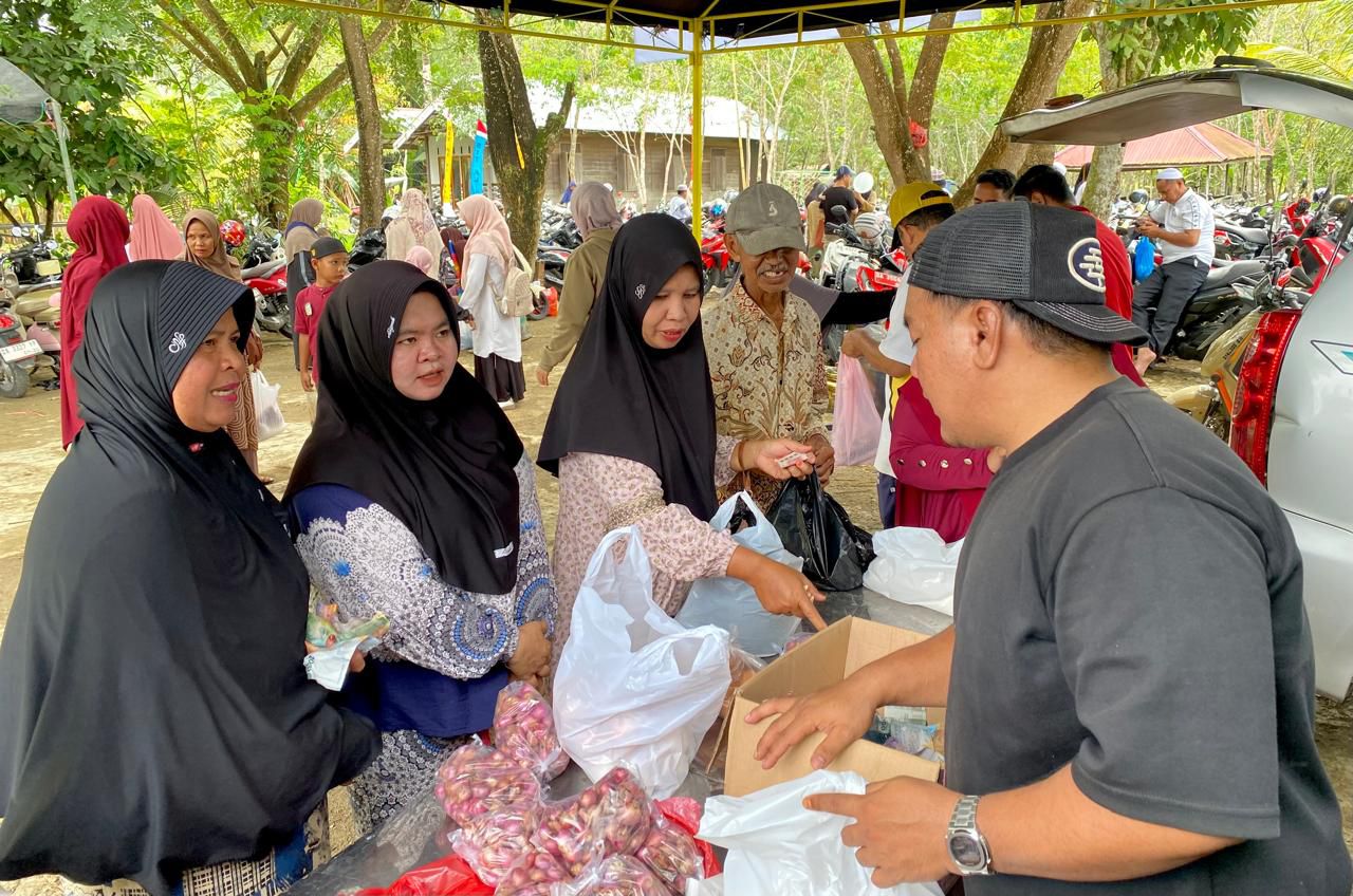 Gerai Pangan Murah Diserbu Warga Halong, Pemkab Balangan Perkuat Upaya Kendalikan Inflasi