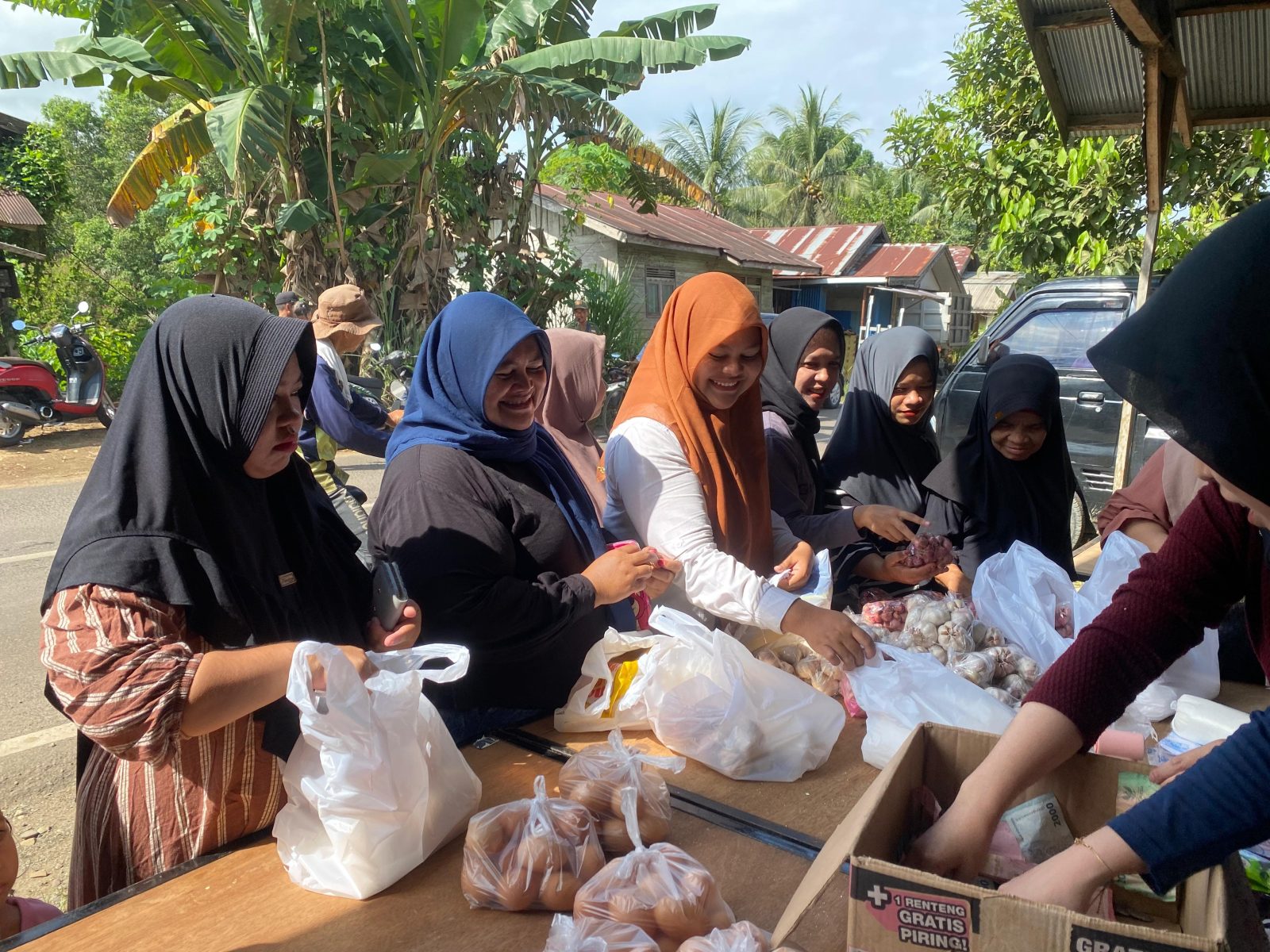 Pasar Murah di Murung Ilung Diserbu Warga, Sembako Habis dalam Waktu Singkat