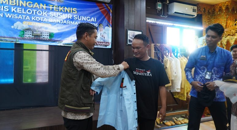 Naik Kelas, Motoris Kelotok Wisata Banjarmasin Kini Dibekali Pelayanan dan SOP Keselamatan