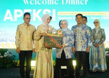 Tari Ketipak Ketipung Meriahkan Welcome Dinner APEKSI di Pontianak