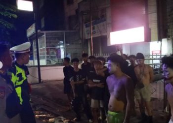 Dinilai Berpotensi Ganggu Ketertiban, Aksi Cosplay Tuyul di Tengah Jalan Dibubarkan Polresta Banjarmasin