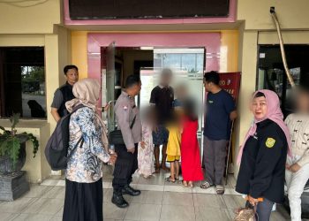 Kisah Pilu di Balik Pencurian Susu, Polisi Pilih Damai dan Bantu Keluarga