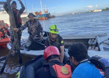 Tim SAR Temukan ABK Jatuh di Perairan Trisakti dalam Kondisi Meninggal Dunia