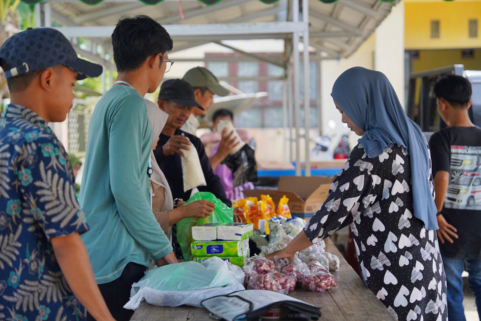 Disperindag Balangan Gelar Pasar Murah di Desa Pelajau
