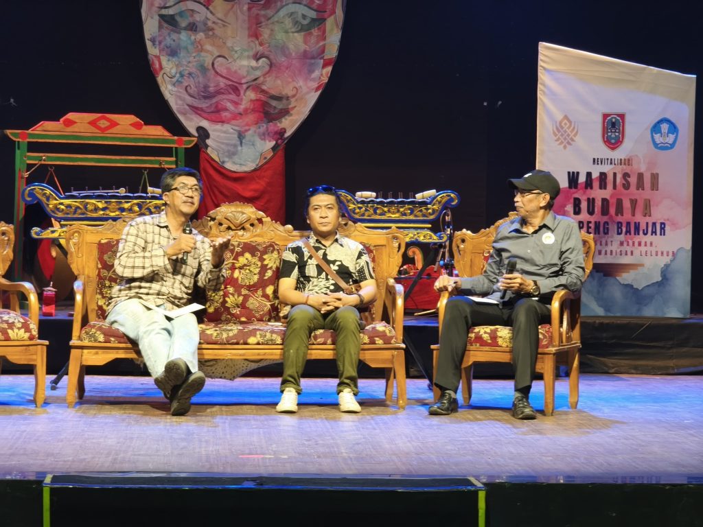 Di Tengah Keterbatasan Regenerasi, Topeng Srikandi Hadir Kenalkan Budaya Banjar