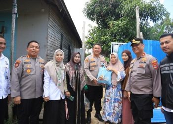 Jelang Hari Bhayangkara, Polresta Banjarmasin Salurkan 100 Paket Sembako