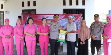 Seribu Paket Bantuan Disalurkan, Polres HST Perkuat Kepedulian Sosial di Hari Bhayangkara