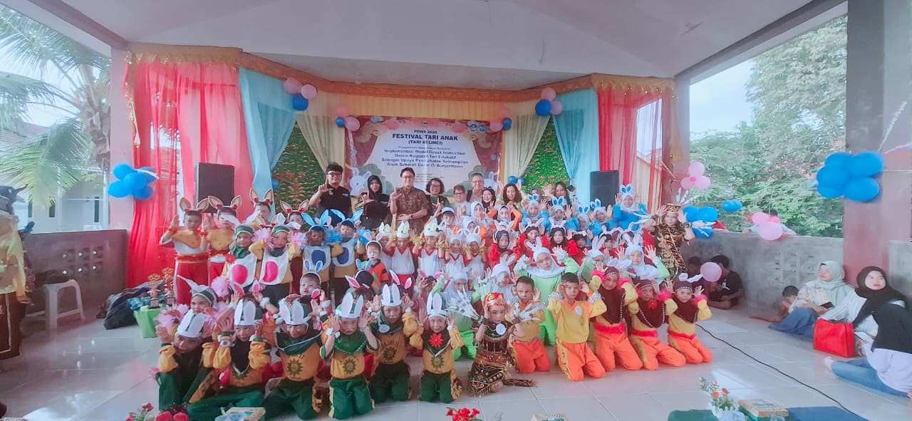 Dosen ULM Gelar Festival Tari Anak, Latih Motorik dan Kepercayaan Diri Siswa