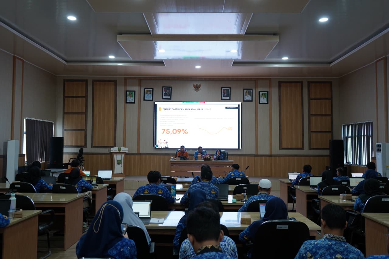 Bapperida Balangan Bedah Indikator Makro Daerah, Perkuat Strategi Pembangunan Berbasis Data