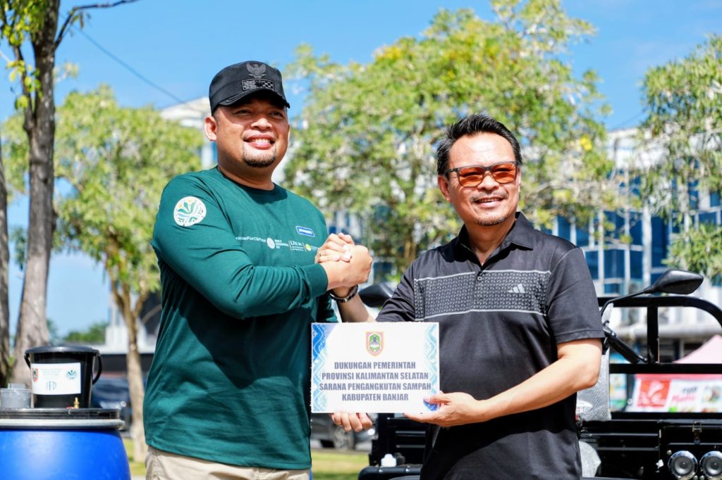 Aksi Bersih Serentak, Pemprov Kalsel dan Daerah Kumpulkan Sampah di Peringatan Hari Lingkungan Hidup 2026