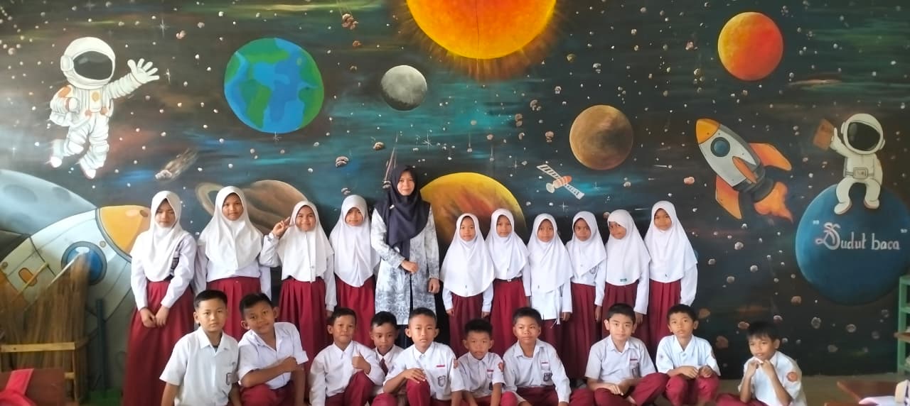 Dikcara, Inovasi SDN Lasung Batu 2 Sulap Dinding Kelas Jadi Media Belajar Inspiratif
