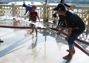 Gotong Royong Massal Warnai Kawasan Siring, Pemkot Tingkatkan Kenyamanan Ruang Publik