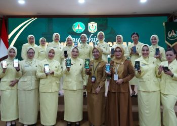 Kolaborasi IAD dan Dispersip Banjarmasin Perluas Akses Literasi Melalui Titik Baca Digital