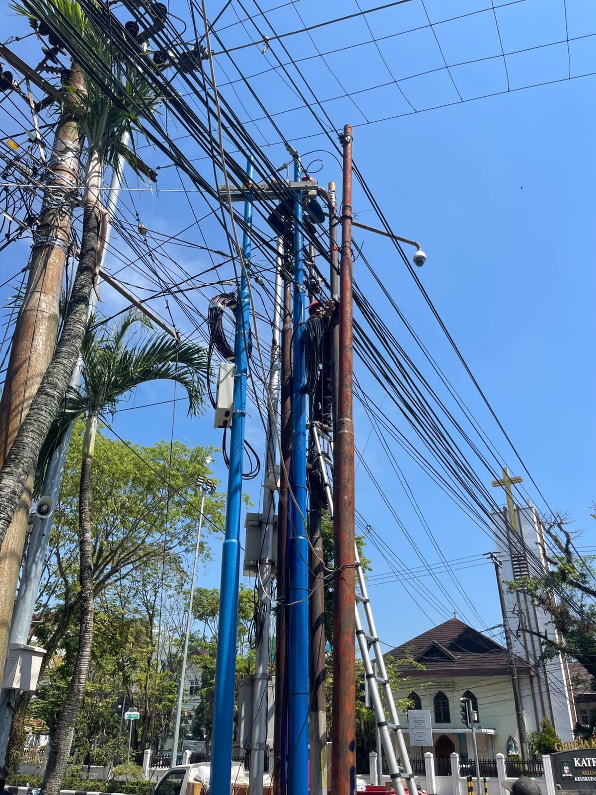 Migrasi Fiber Optik Jadi Tahap Penting Penataan Utilitas Telekomunikasi di Banjarmasin