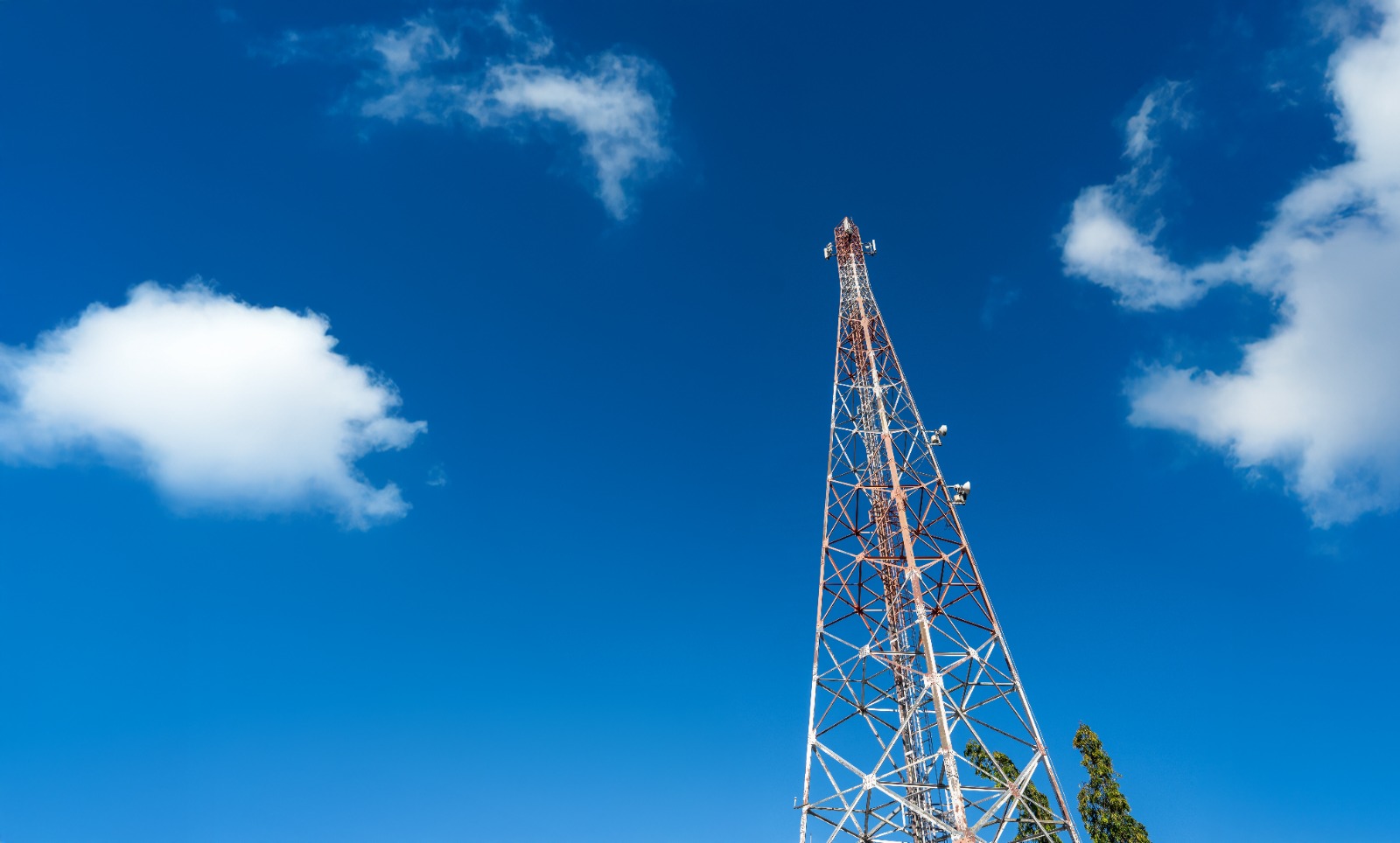 Indosat Bukukan Pendapatan Rp30,7 Triliun, Trafik Data Kalimantan Tumbuh 27,6 Persen