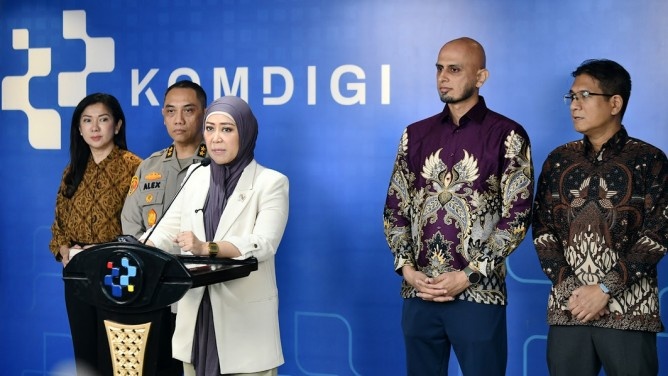 Komdigi dan Meta Bentuk Tim Bersama Berantas Spam Judi Online di Media Sosial