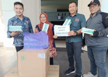 Perkuat Penanganan Karhutla, GAPKI Kalsel Kerahkan Personel dan Salurkan 20 Ribu Masker