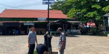 Dishub Balangan Tata Perparkiran, Pasang Rambu Parkir di Sejumlah Pasar