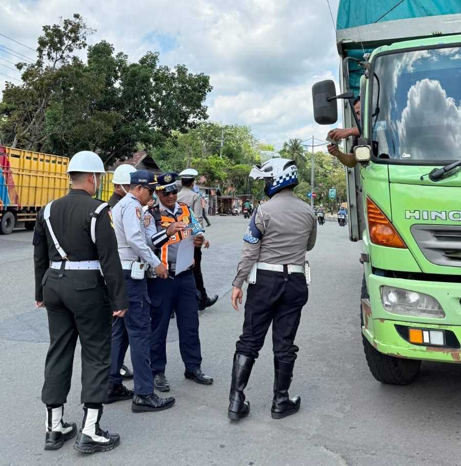 Dishub dan Polres Balangan Gelar Operasi LLAJ, Tingkatkan Disiplin Pengguna Jalan