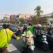 Kabut Asap Makin Terasa, Driver Ojol di Banjarmasin Bergerak Bagikan 2.000 Masker