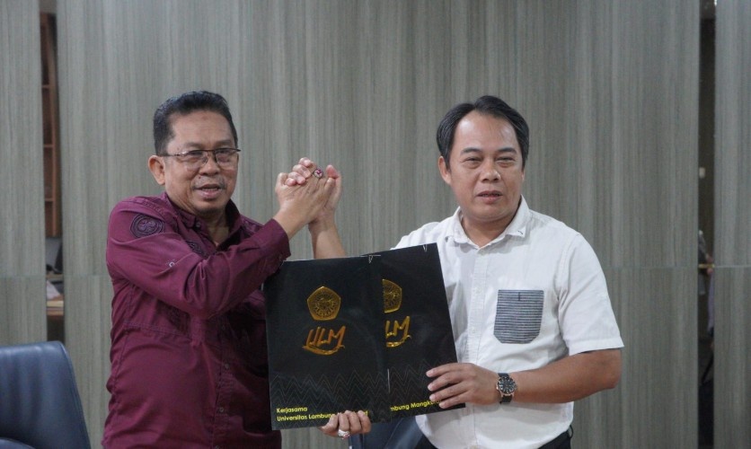 Perkuat Tri Dharma, ULM dan STT GKE Teken MoU untuk Perluas Kolaborasi Akademik