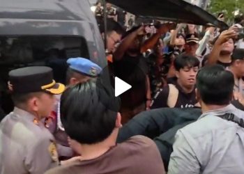 Mahasiswa Terhimpit hingga Pingsan, Kapolresta Banjarmasin Turun Langsung Evakuasi