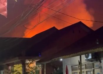 Api Berkobar Dini Hari, Bedakan 4 Pintu dan Rumah Kost di Banjarmasin Ludes
