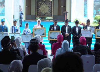 Banjarmasin Borong Dua Penghargaan pada Puncak Hari Jadi ke-76 Kalsel