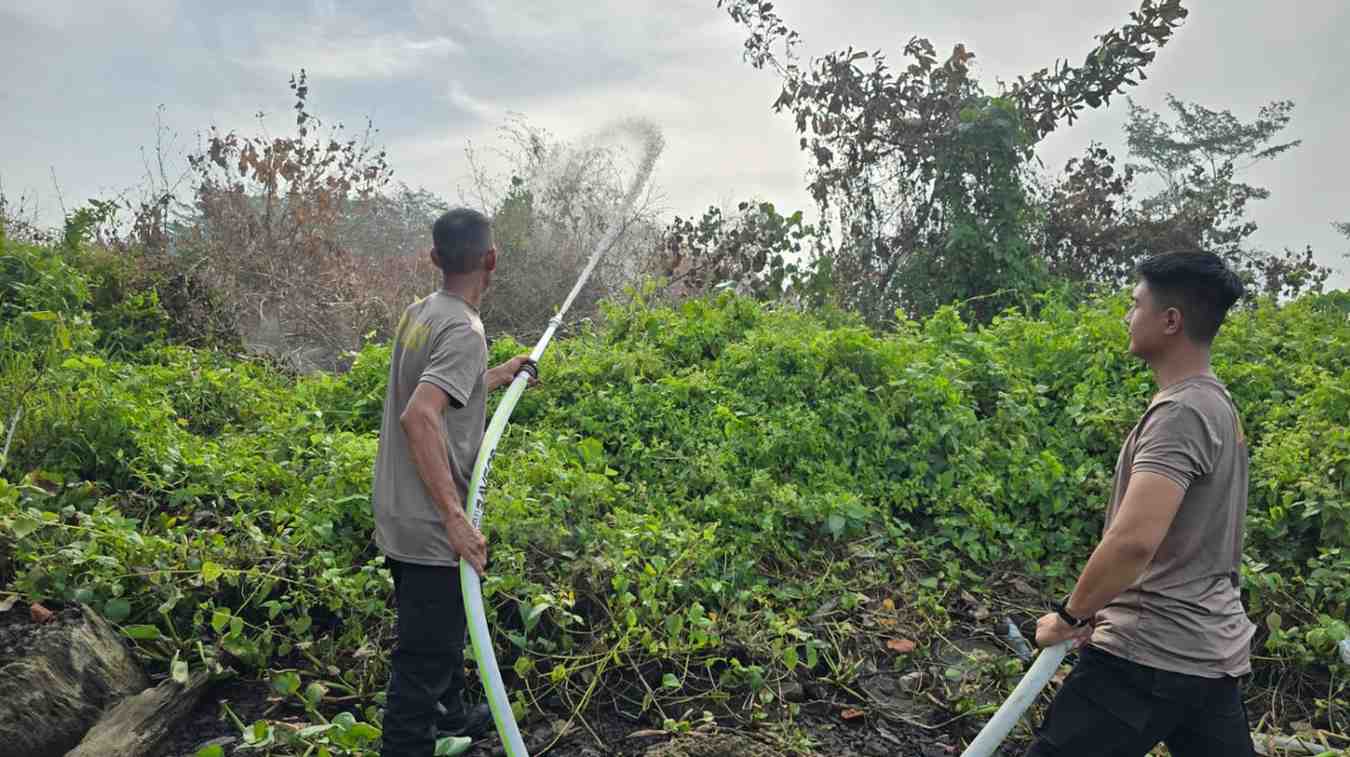 Karhutla Muncul di Pulau Bromo, Sat Polairud Polresta Banjarmasin Turun Tangan