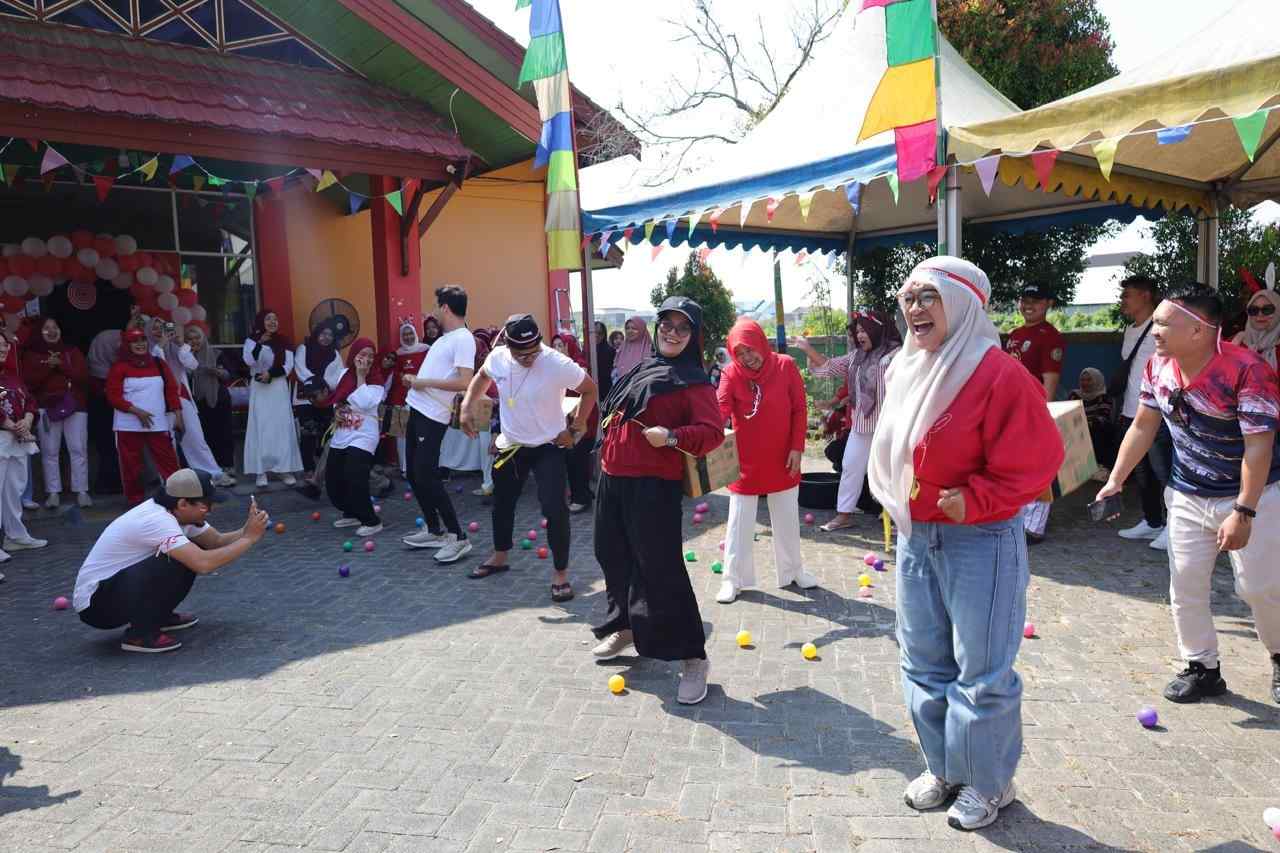 Semarak HUT ke-81 RI, Dispersip Kalsel Gelar Beragam Lomba Pererat Kekompakan Pegawai