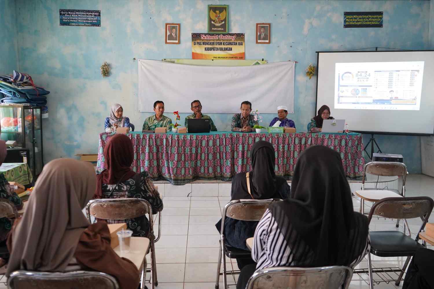 SD Negeri Mungkur Uyam Evaluasi Standar Pelayanan Lewat Forum Konsultasi Publik