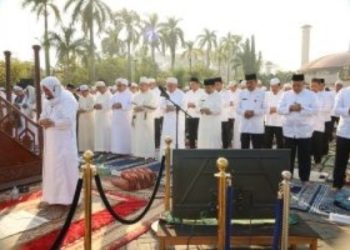 Di Tengah Kepungan Karhutla, Pemprov Kalsel Memohon Hujan Lewat Salat Istisqa