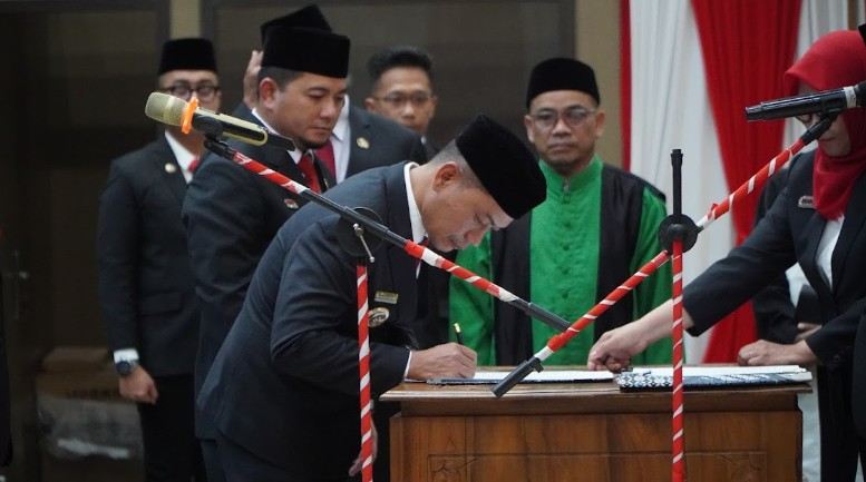 Lantik 150 ASN, Yamin: Harus Bergandengan Berikan yang Terbaik untuk Warga
