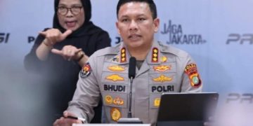 Admin Akun “Pemukiman Setan” Ditangkap, Polisi Ungkap Dugaan Konten Bom Molotov