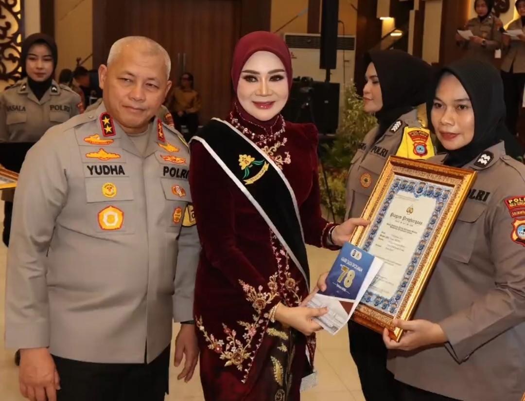 Aiptu Norlailawati Raih Penghargaan Kapolda Kalsel Berkat Dedikasi Edukasi Masyarakat