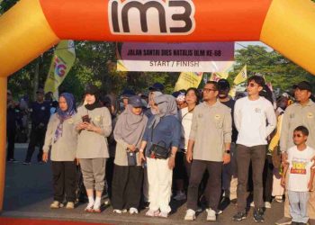 Dies Natalis ke-68, ULM Satukan Civitas Akademika Lewat Jalan Santai