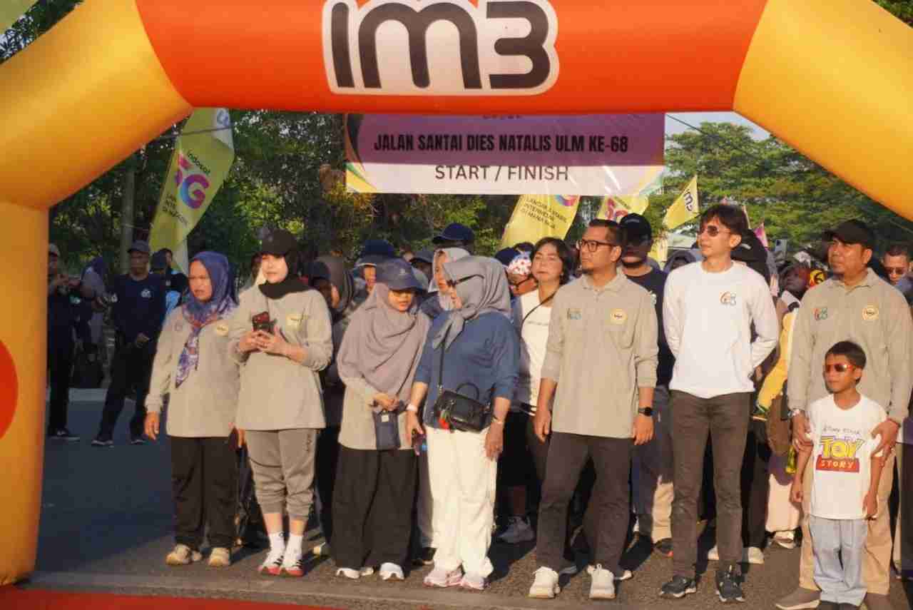 Dies Natalis ke-68, ULM Satukan Civitas Akademika Lewat Jalan Santai