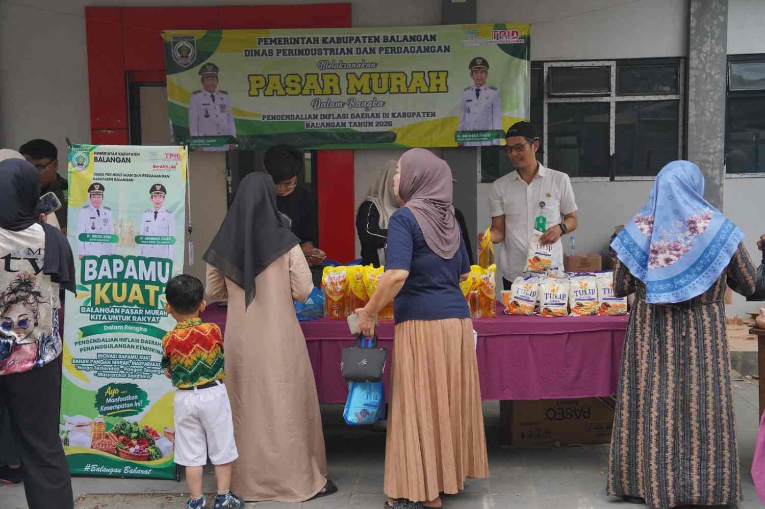 Disperindag Balangan Sediakan Daging Ayam di Pasar Murah Batumandi, Tekan Risiko Inflasi